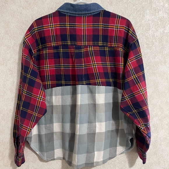 Upcycled “Two Tone” flannel with denim collar. - Picture 2 of 3